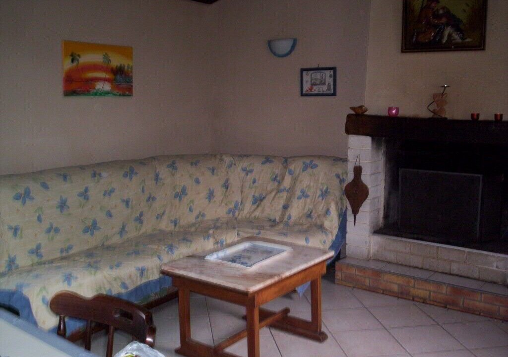 Photo of Livingroom in Bouin