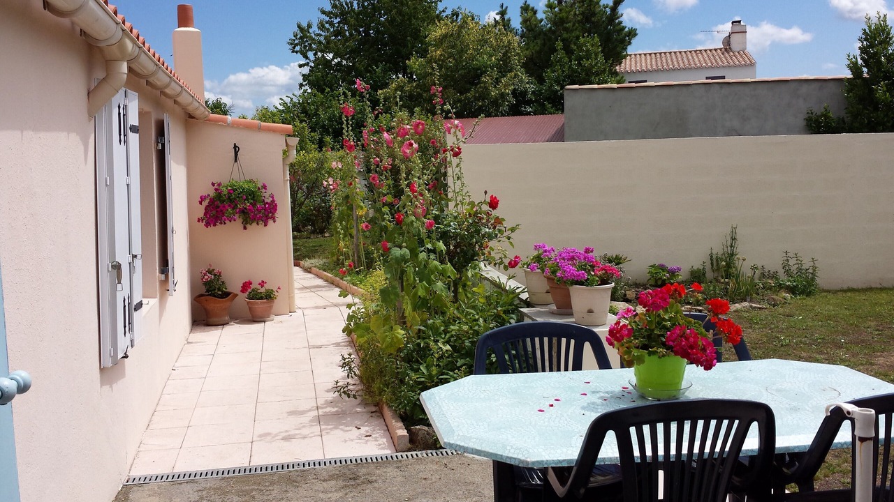 Photo of Outdoor in Bouin