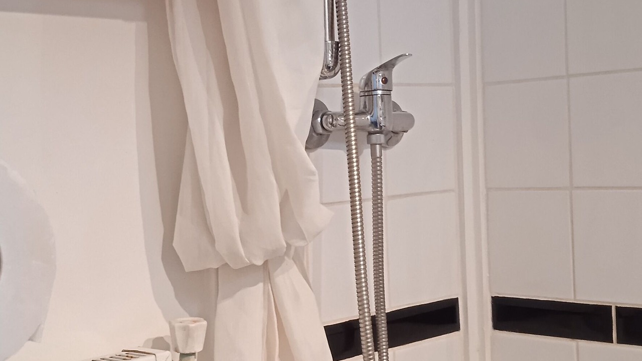 Photo of Bathroom in Gardouch