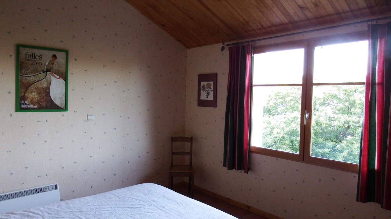 Photo of Bedroom in Saint-Julien-du-Gua