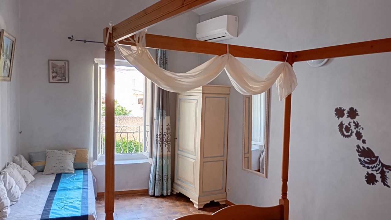 Photo of Bedroom in Puisserguier
