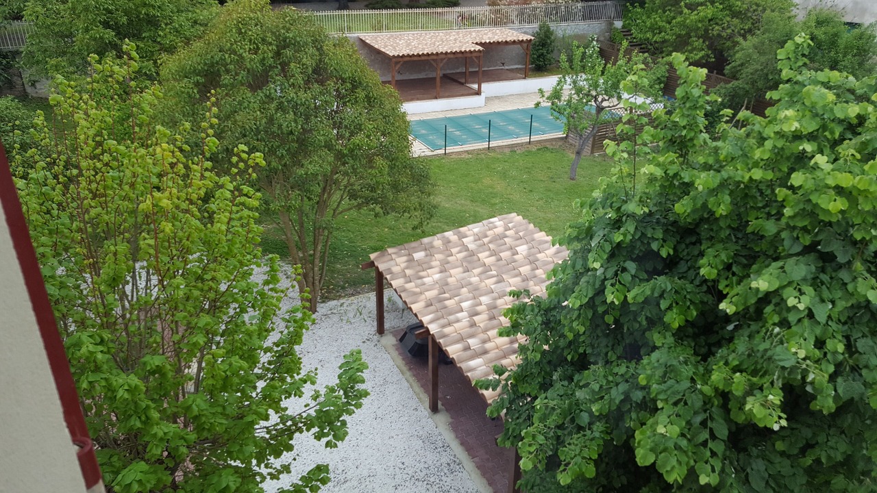 Photo of Outdoor in Pomas