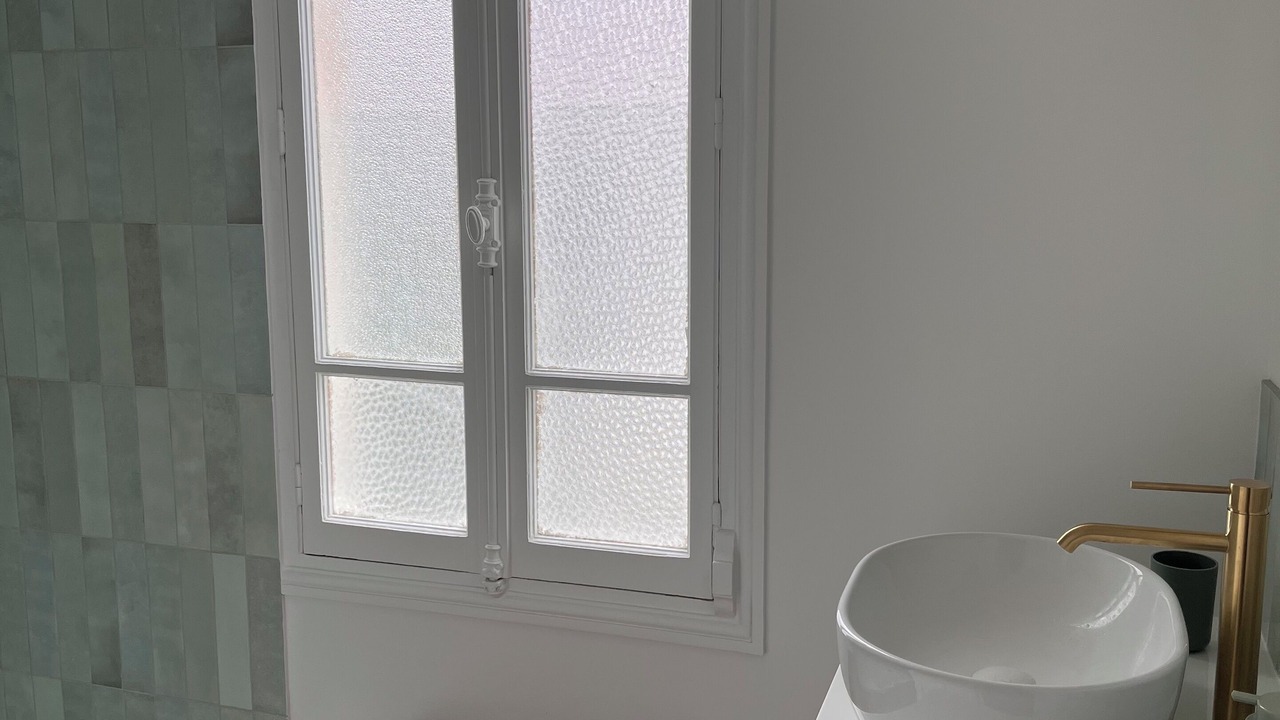Photo of Bathroom in Deauville City Centre