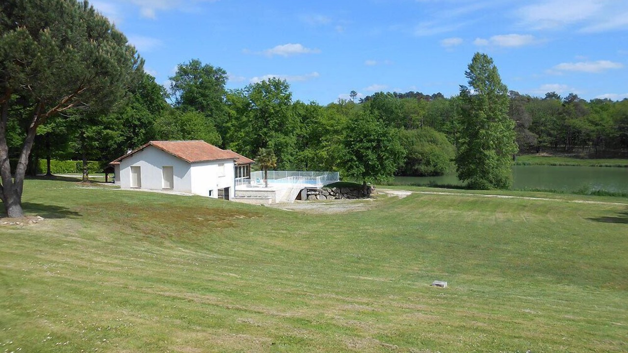 Photo of Outdoor in Lussas-et-Nontronneau