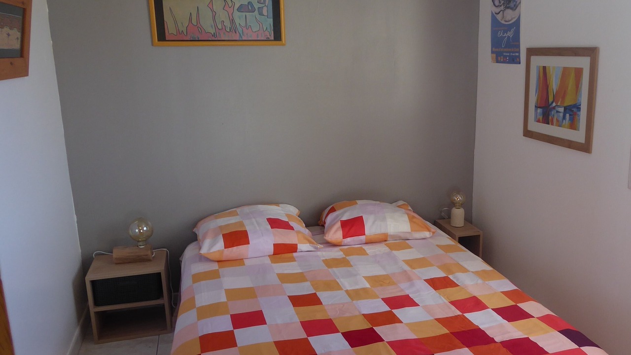 Photo of Bedroom in Llupia