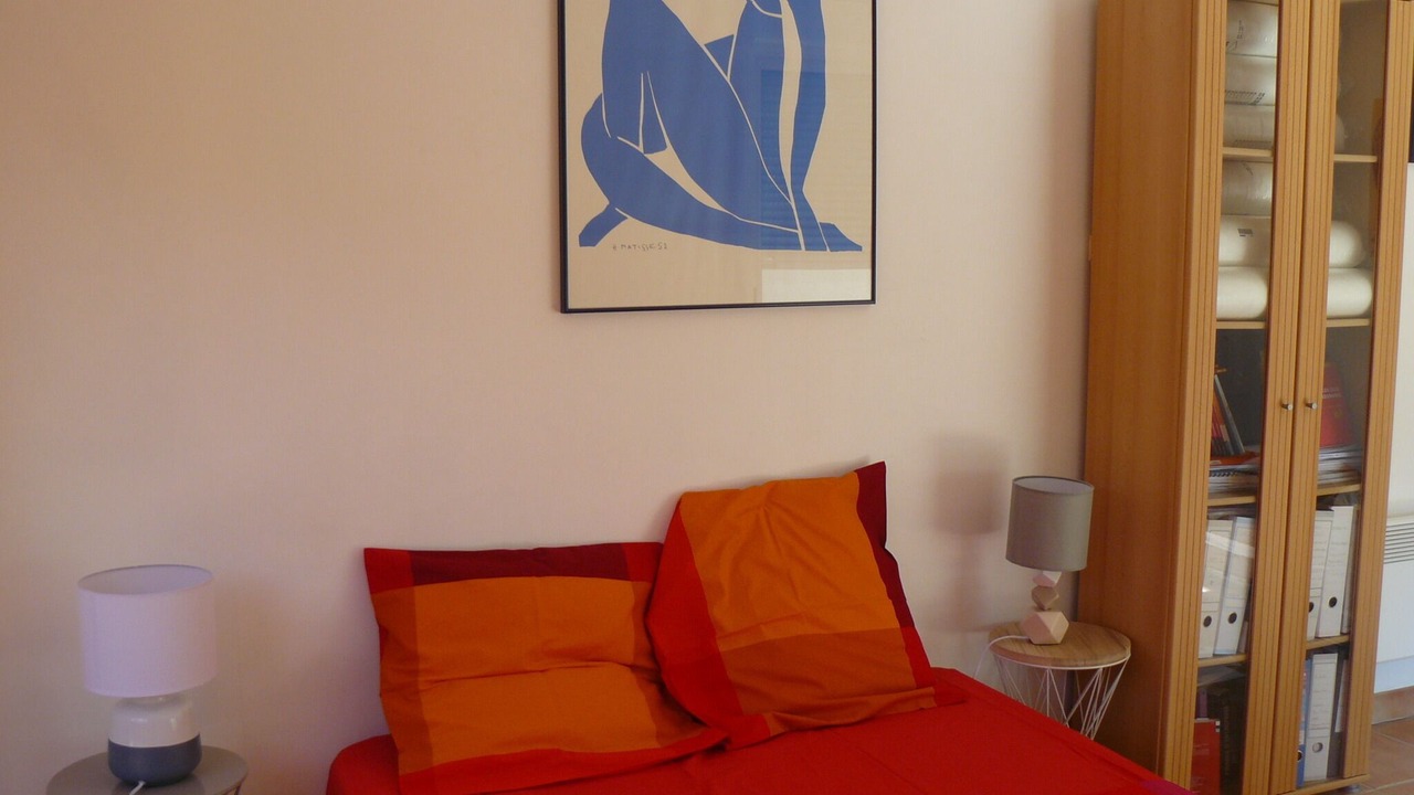 Photo of Bedroom in Llupia