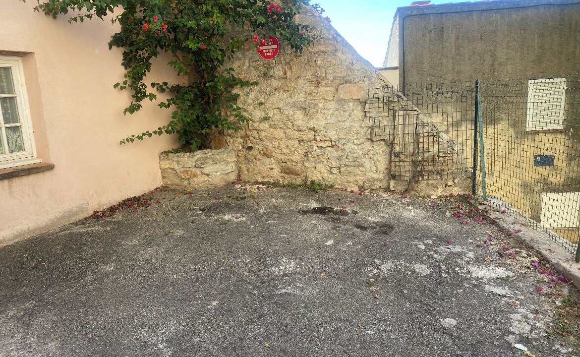 Photo of Outdoor in Hyeres City Centre