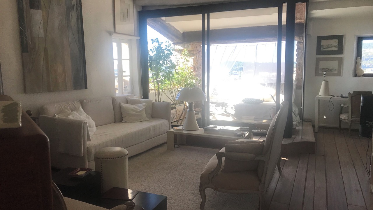 Photo of Livingroom in Hyeres City Centre