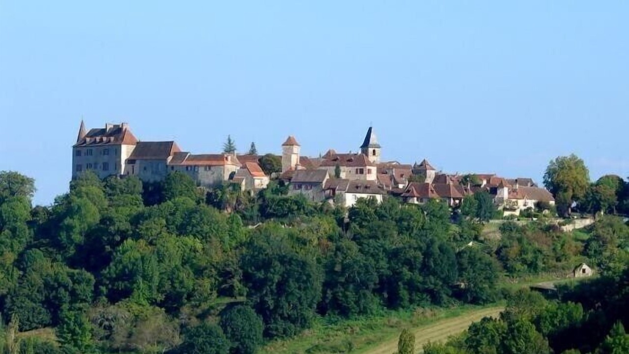 Photo of Others in Gintrac