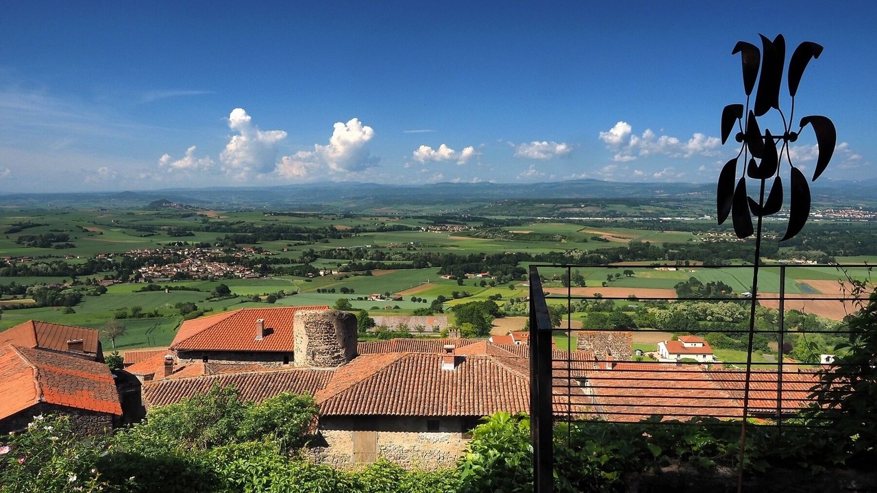 Photo of Outdoor in Usson