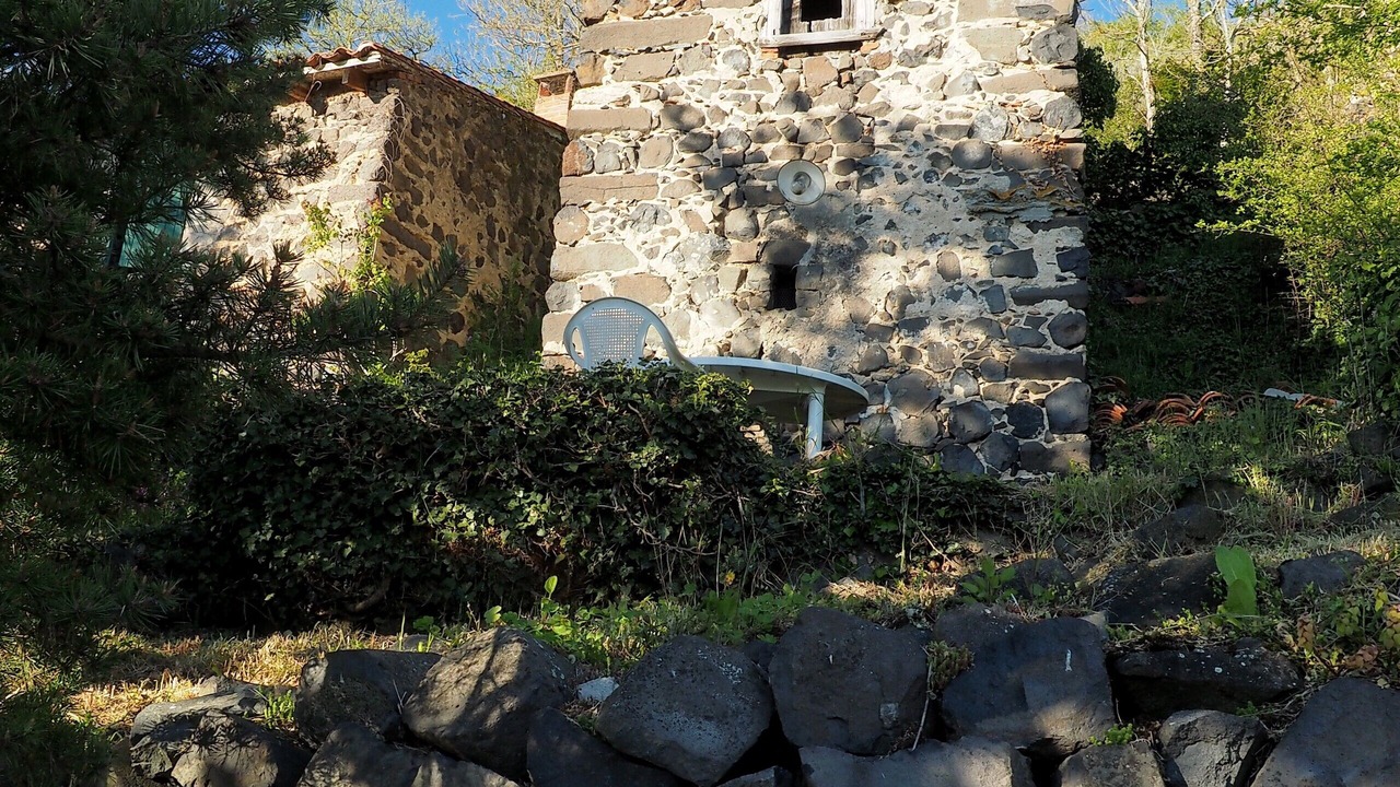 Photo of Outdoor in Usson