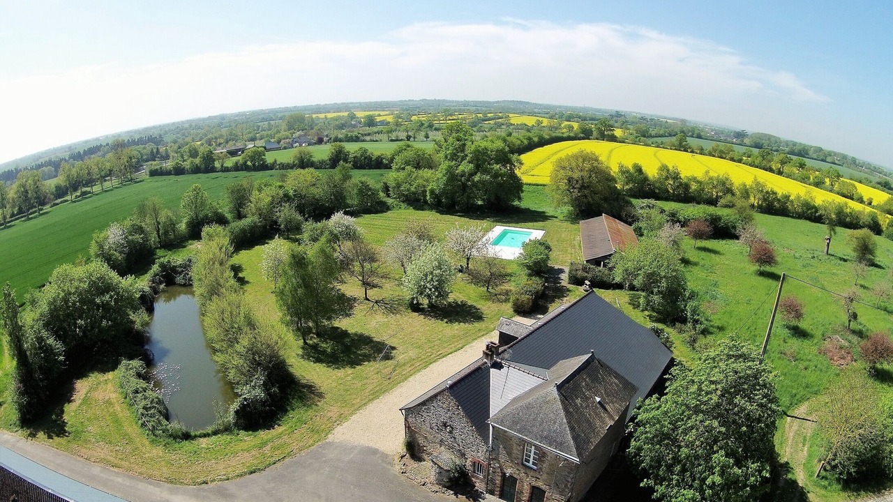 Photo of Outdoor in Longuefuye