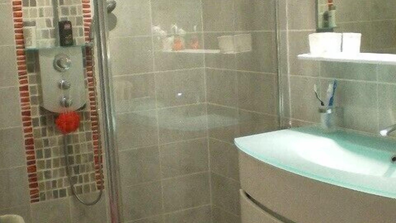 Photo of Bathroom in Deauville City Centre