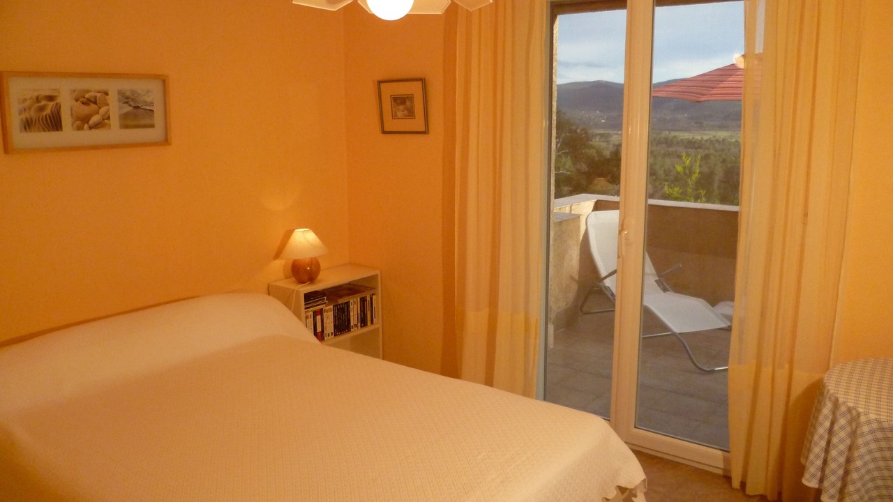 Photo of Bedroom in La Roquebrussanne