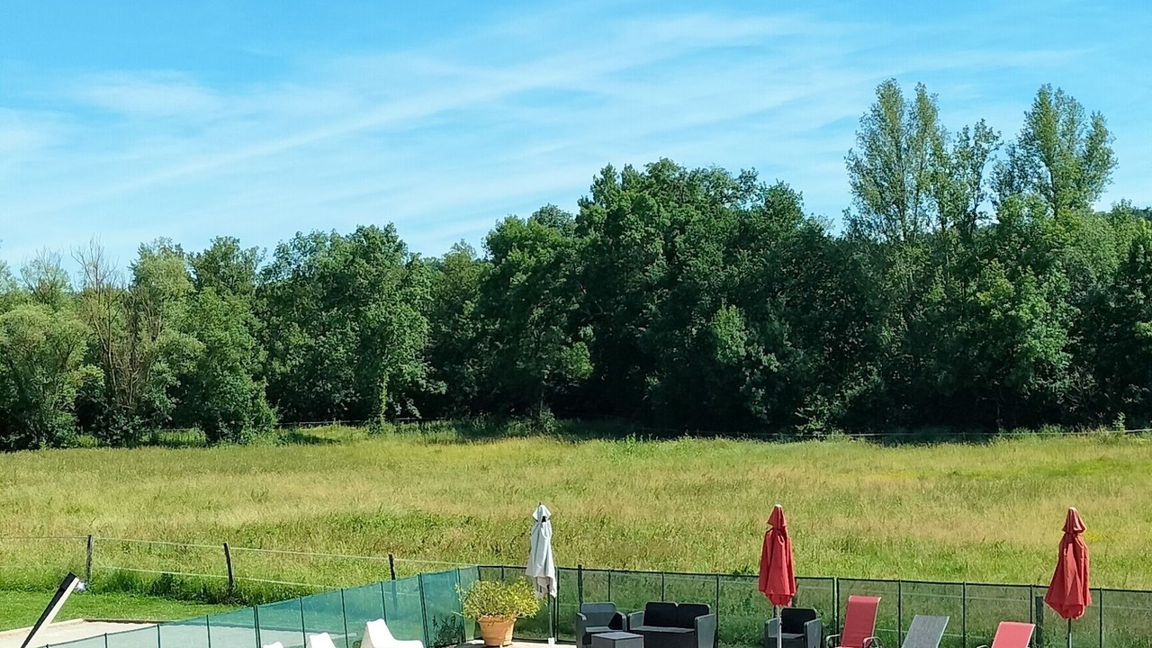 Photo of Outdoor in Maubec