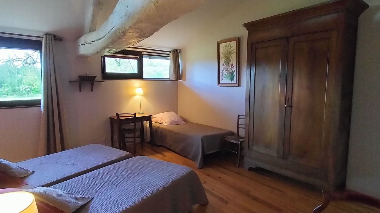Photo of Bedroom in Maubec