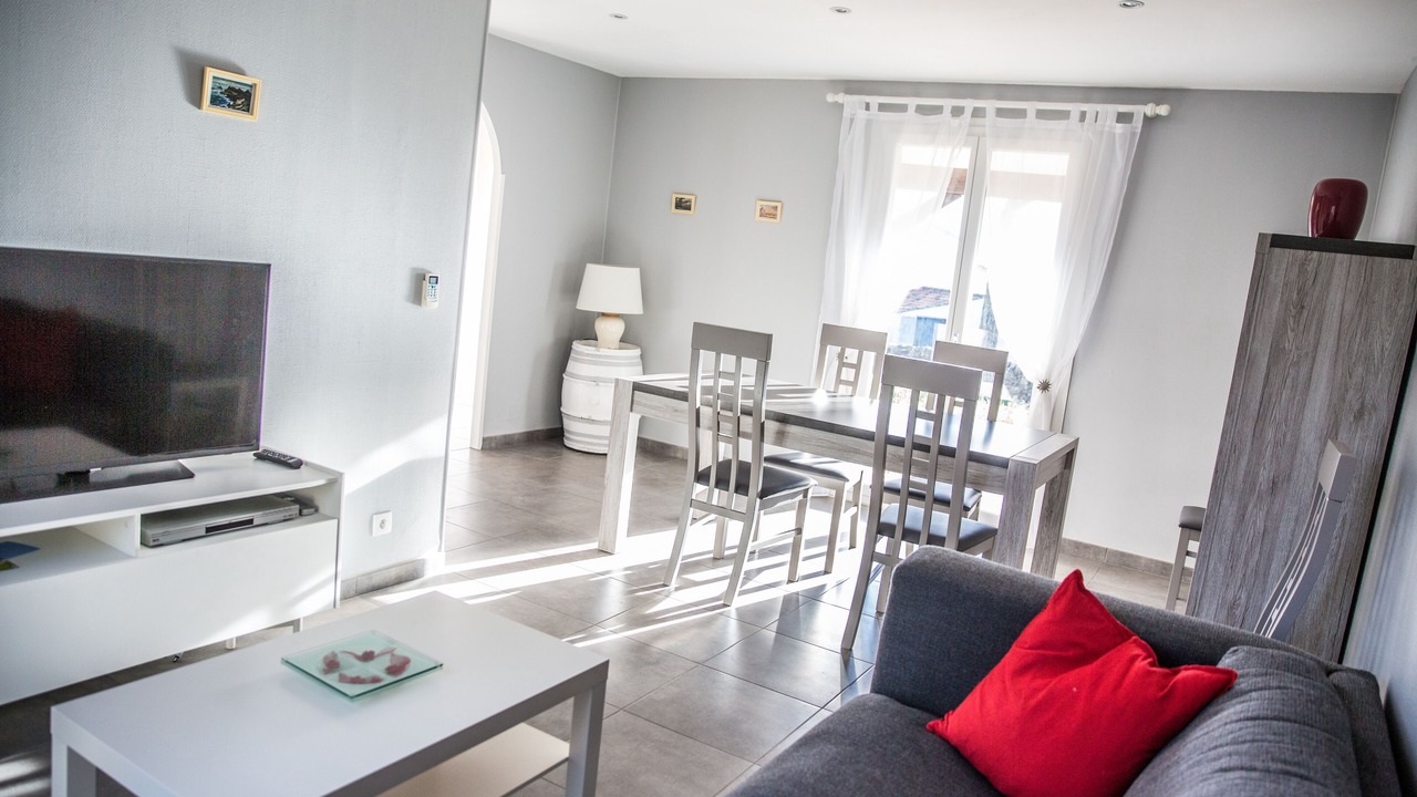 Photo of Livingroom in Lacoste