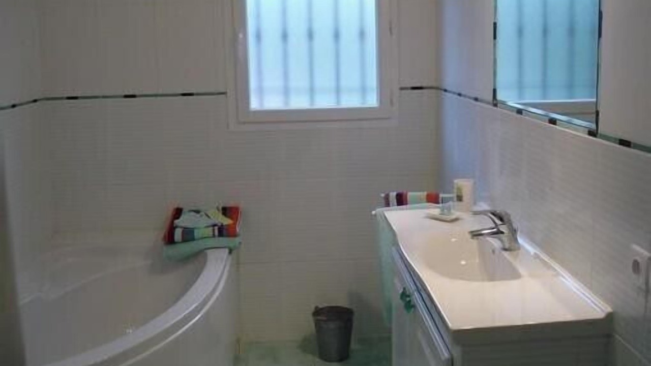 Photo of Bathroom in Laroque-des-Alberes