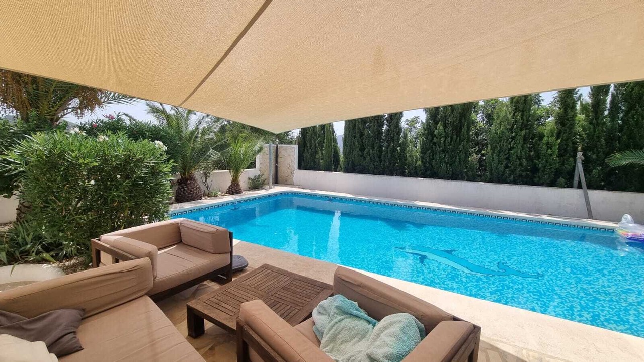 Photo of Outdoor in Jalon