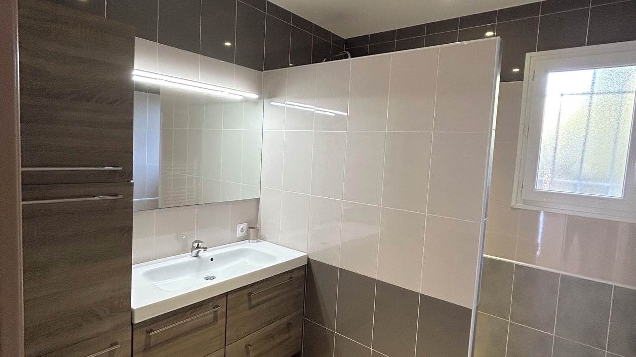 Photo of Bathroom in Alenya