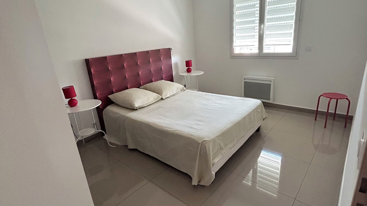 Photo of Bedroom in Alenya