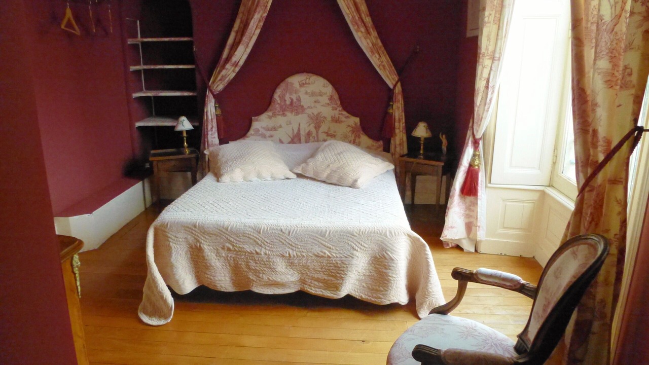 Photo of Bedroom in Troo