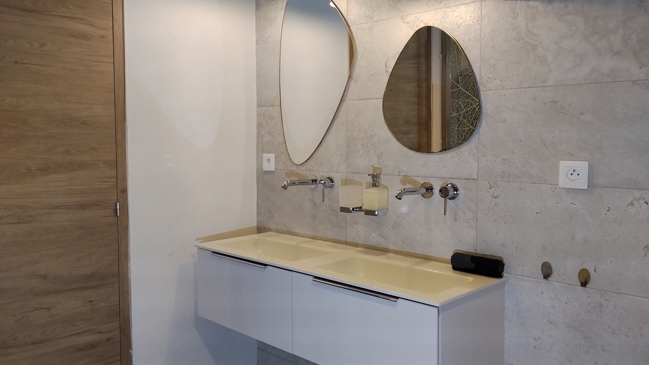 Photo of Bathroom in Villeneuve-les-Montreal