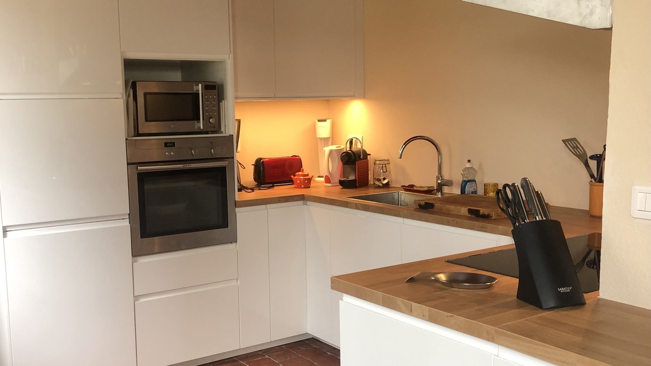Photo of Kitchen in Druyes-les-Belles-Fontaines