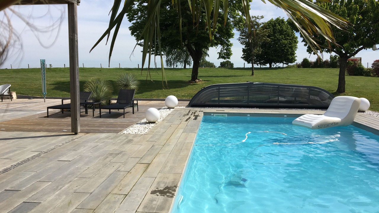Photo of Outdoor in Ecuille