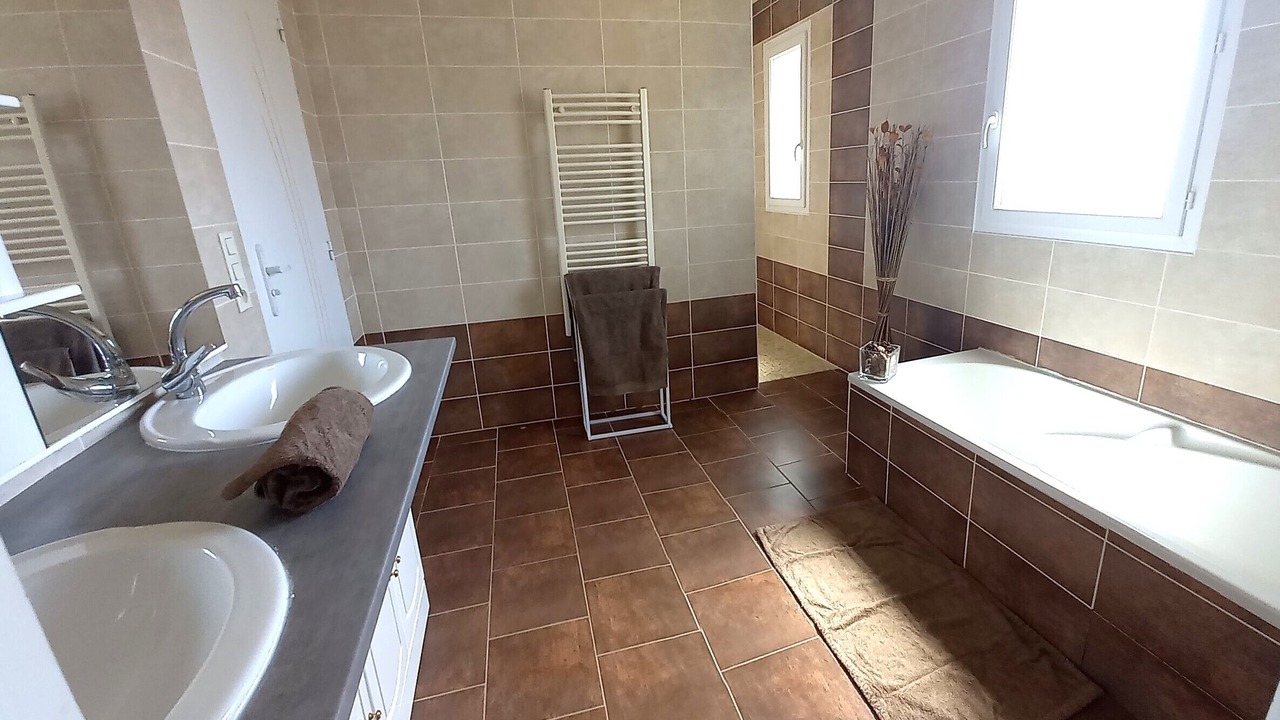 Photo of Bathroom in Vendres