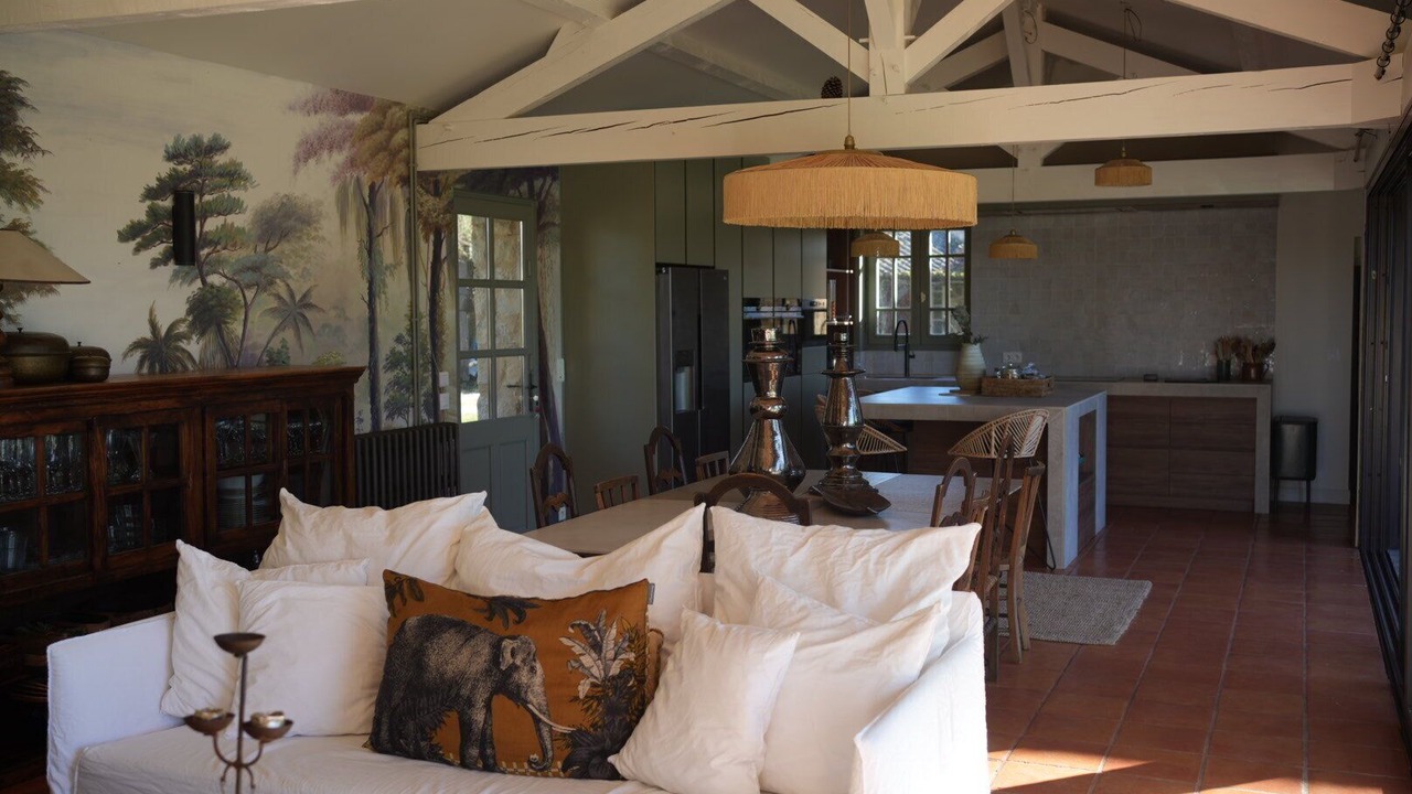 Photo of Livingroom in Saint-Martin-des-Combes