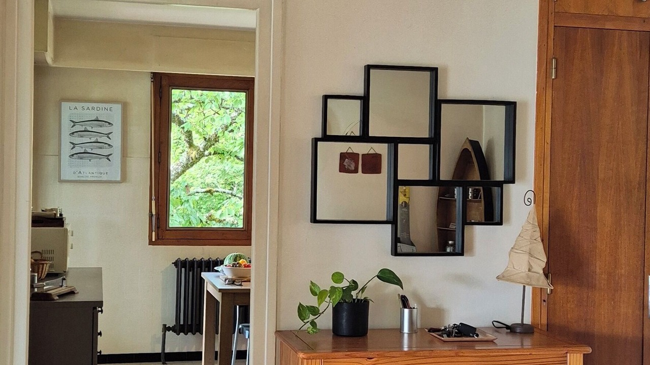 Photo of Others in Bourdeau