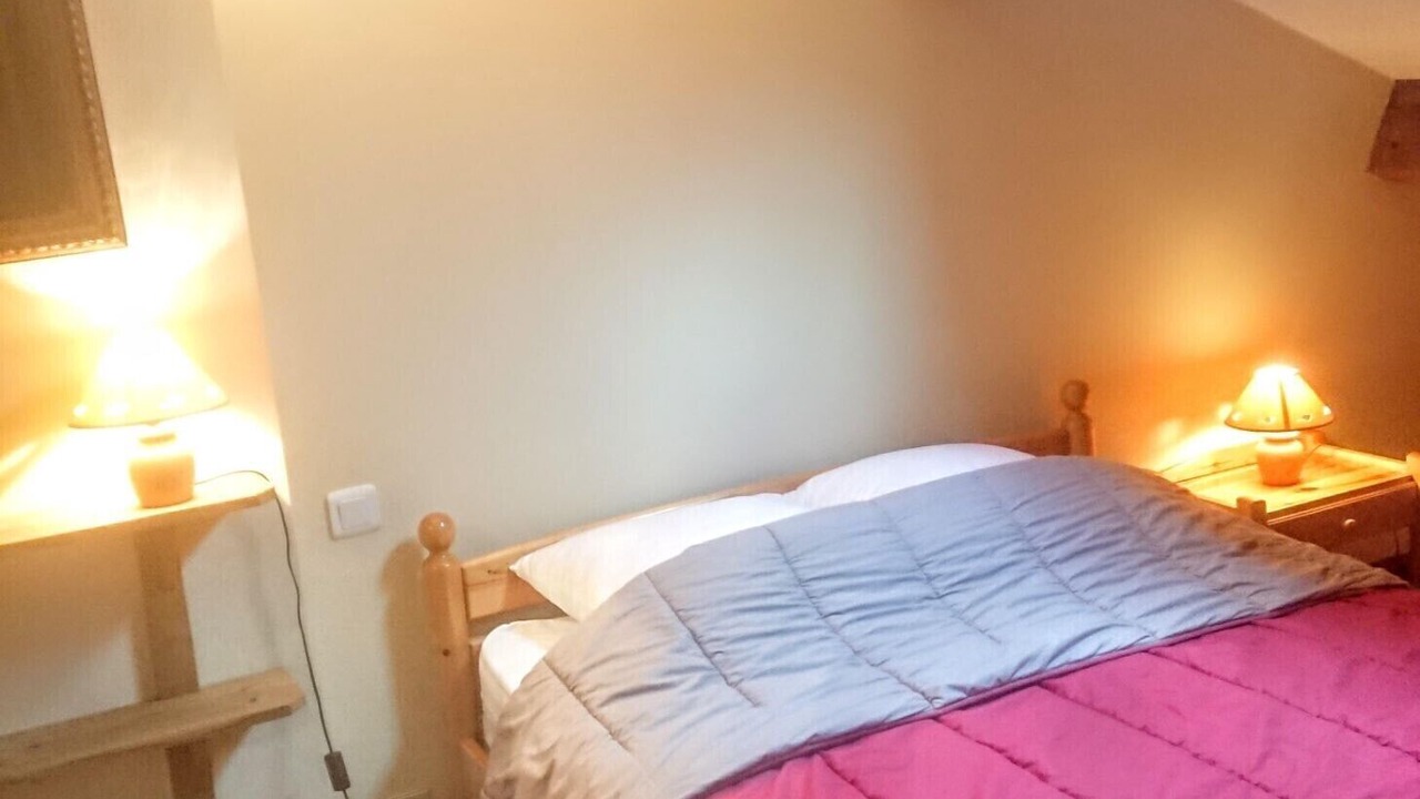 Photo of Bedroom in Auroux