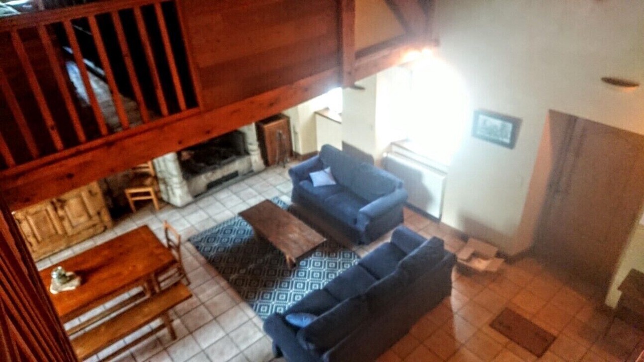 Photo of Livingroom in Auroux