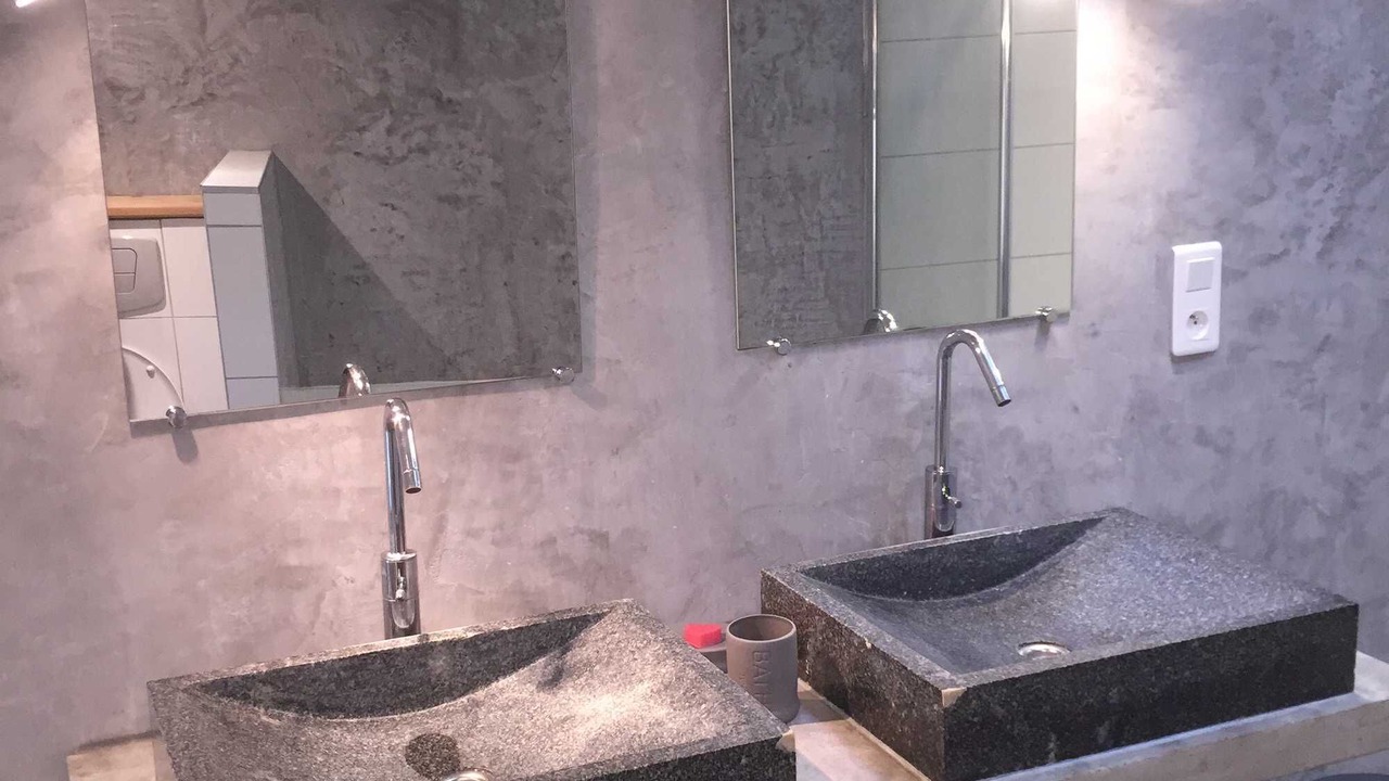 Photo of Bathroom in Ambonil