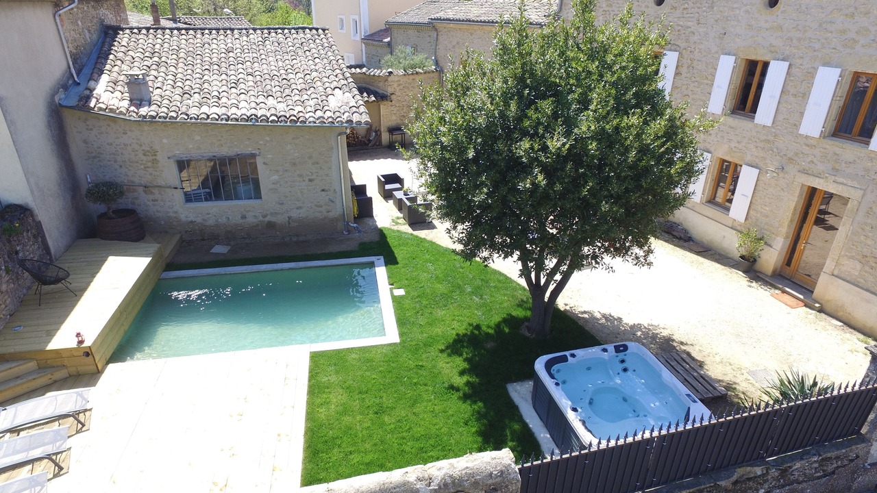 Photo of Outdoor in Ambonil
