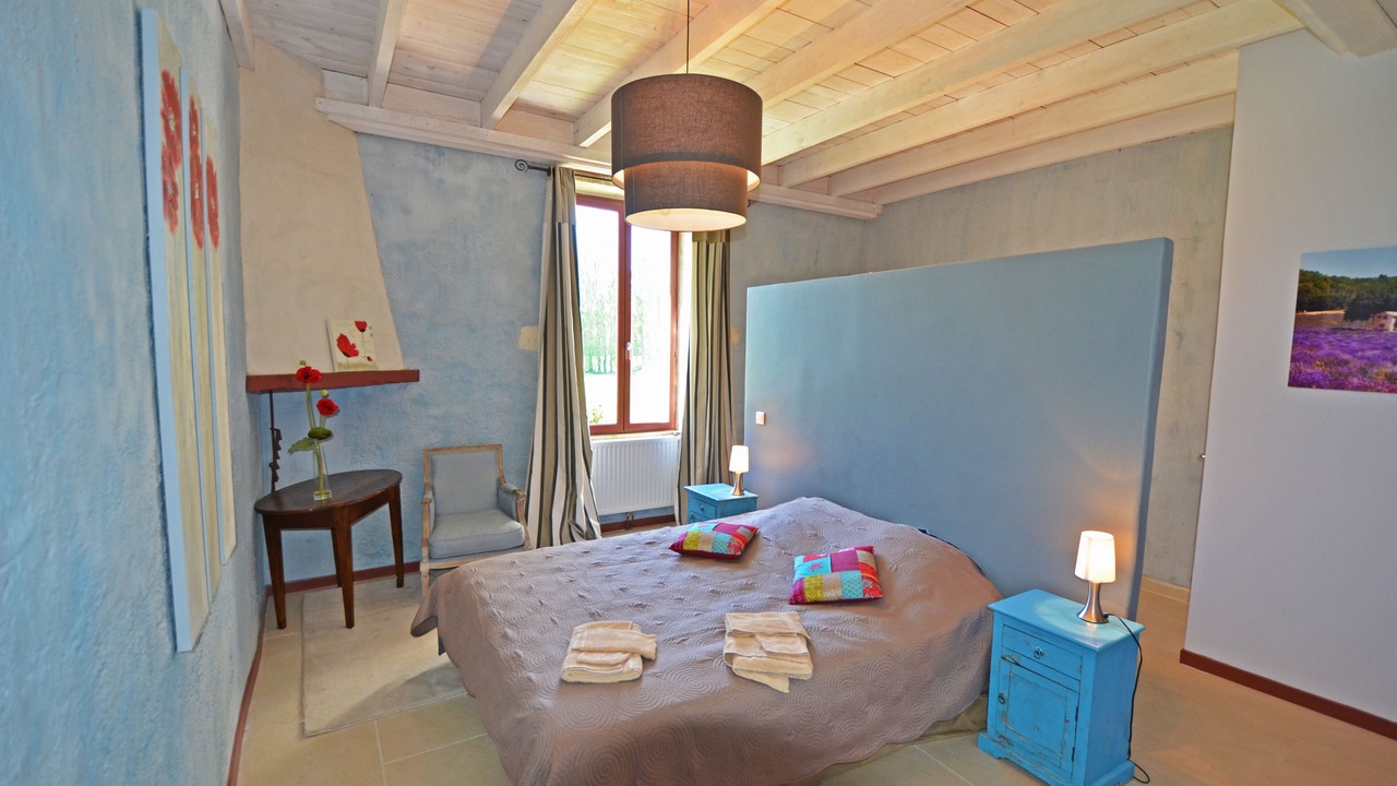 Photo of Bedroom in Lamotte-du-Rhone