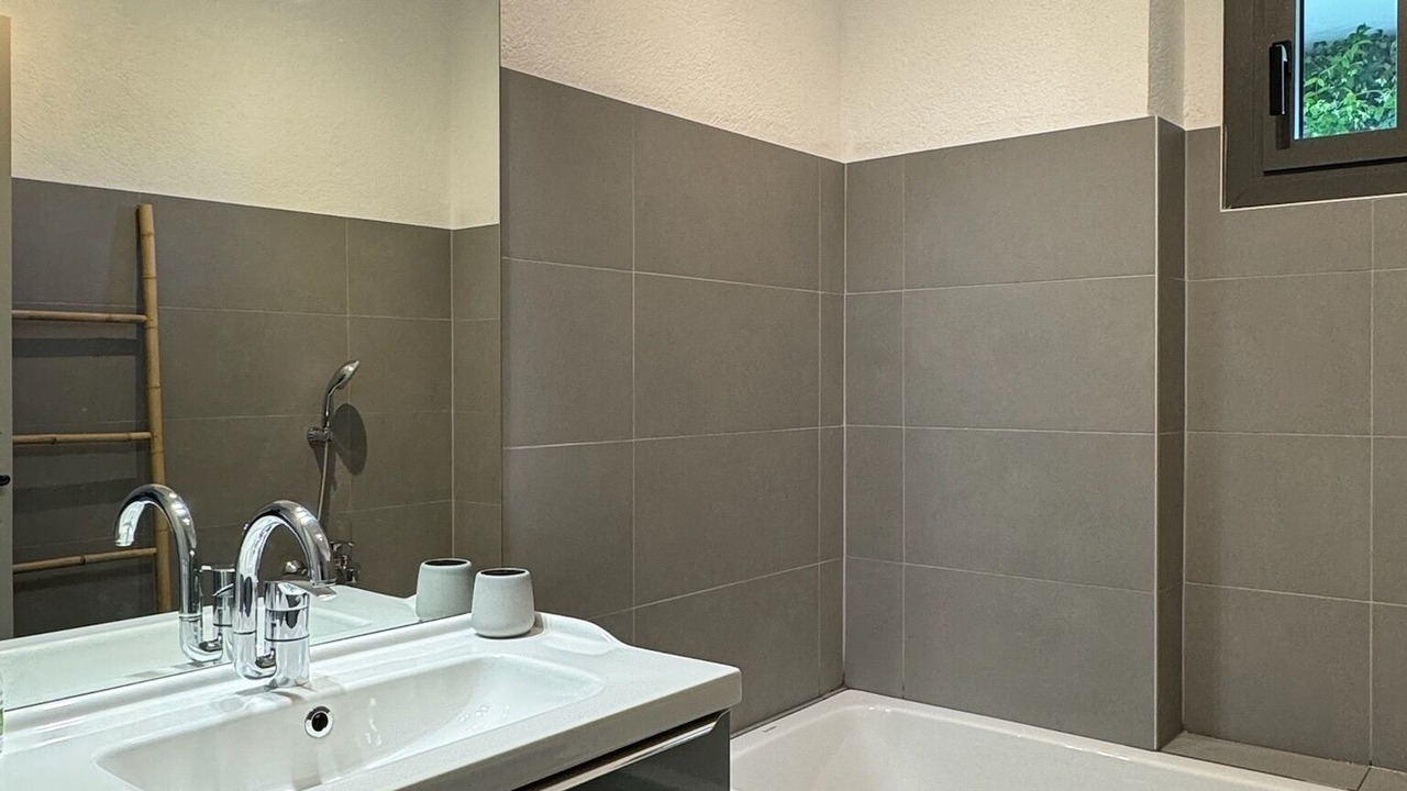 Photo of Bathroom in Valbonne