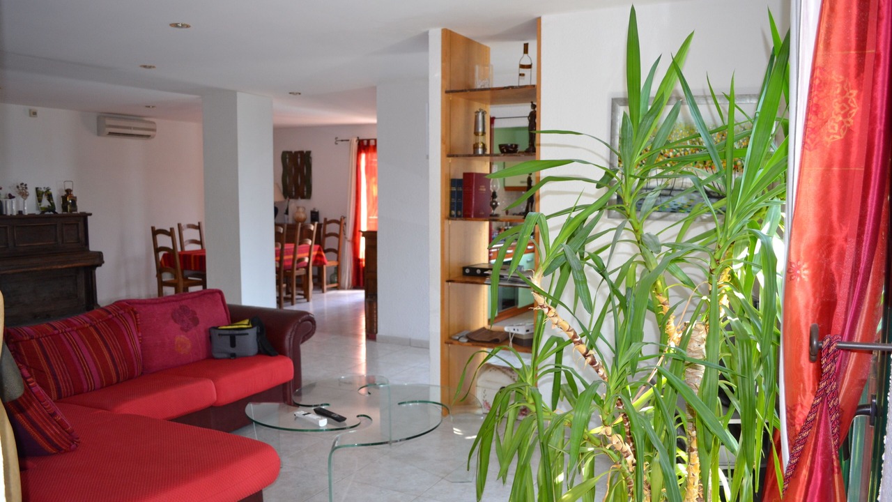 Photo of Livingroom in Dio-et-Valquieres