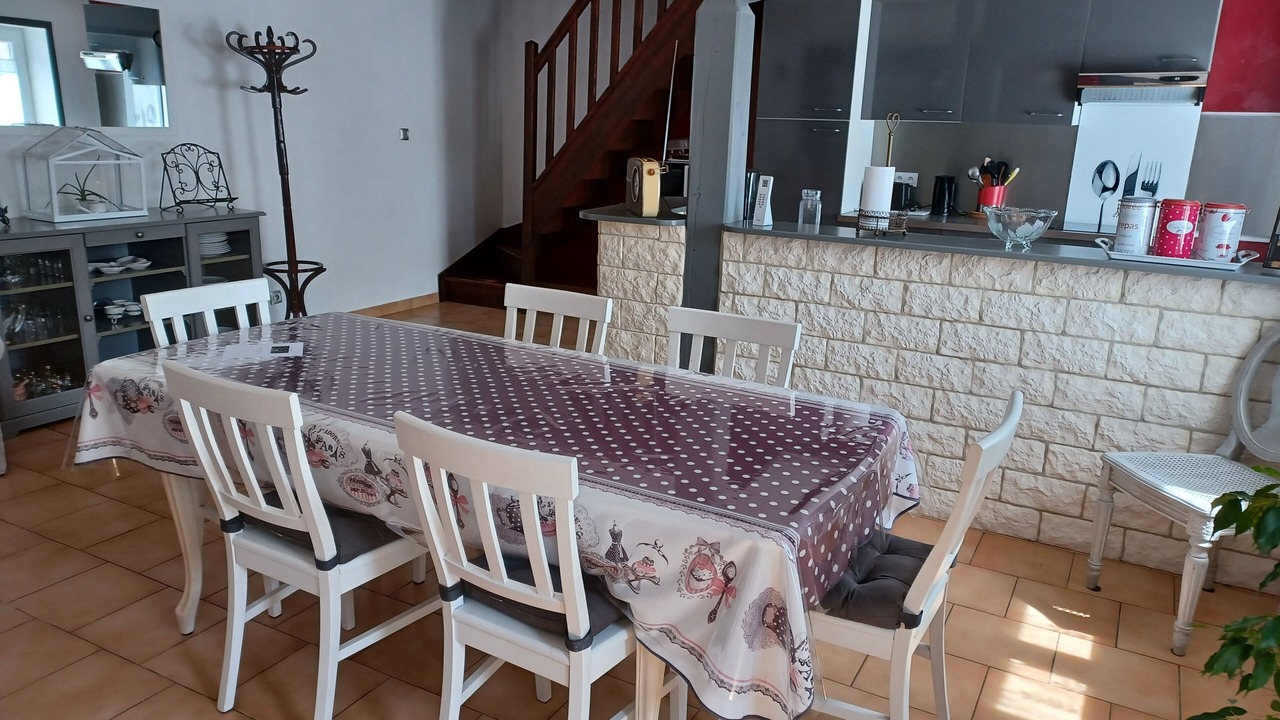 Photo of Others in Le Vast