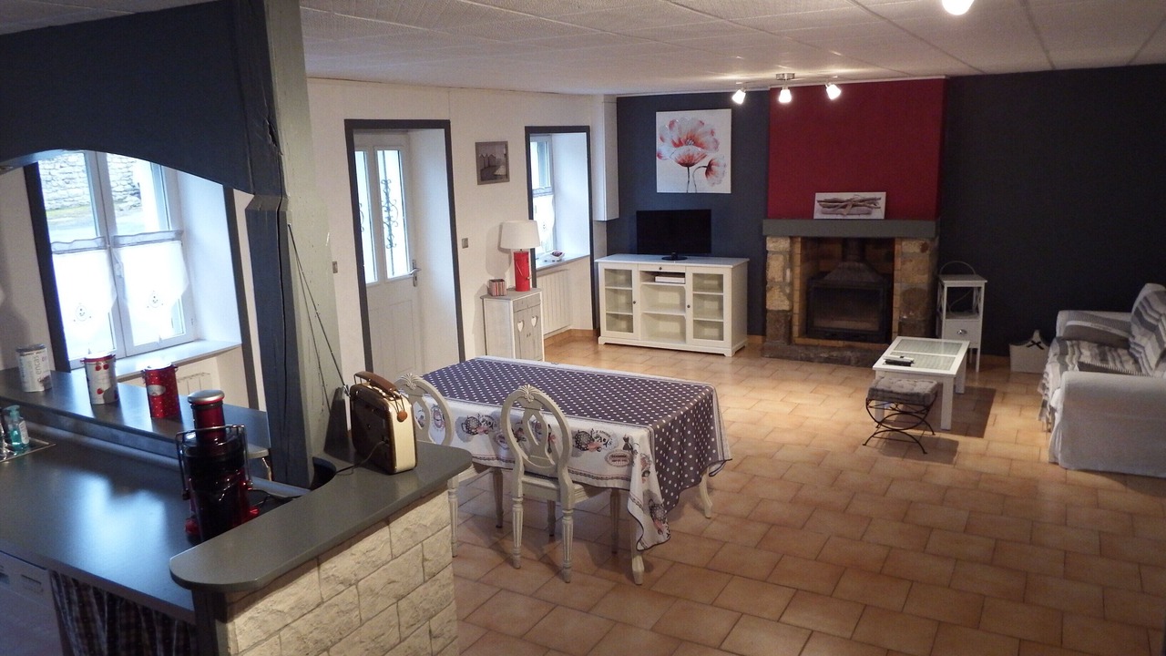 Photo of Others in Le Vast