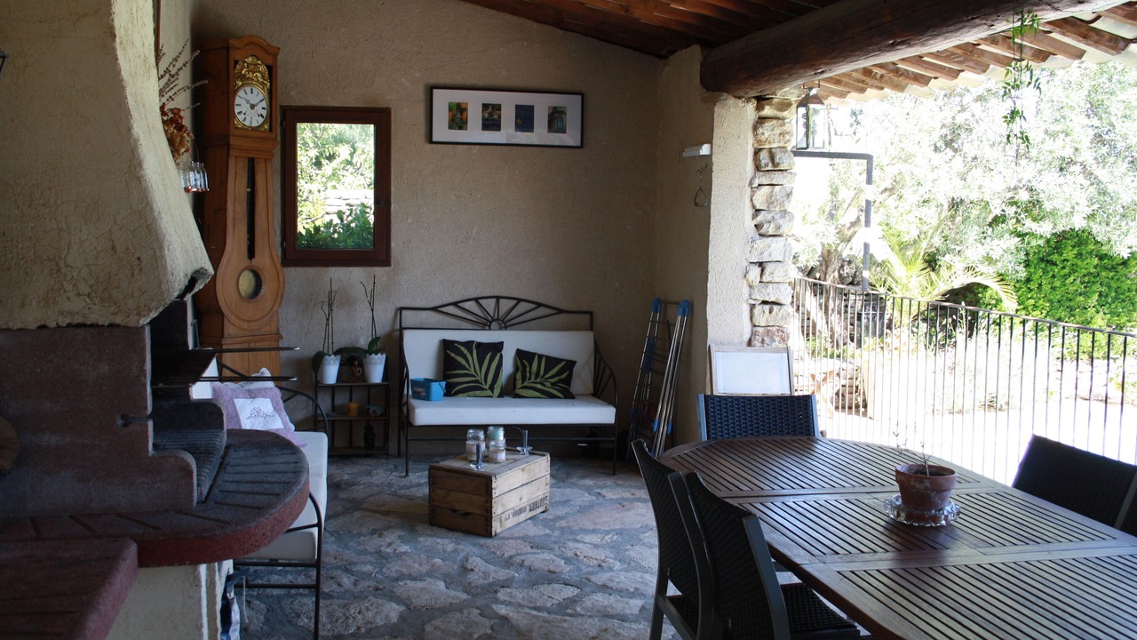 Photo of Outdoor in Cabrieres-d'Avignon