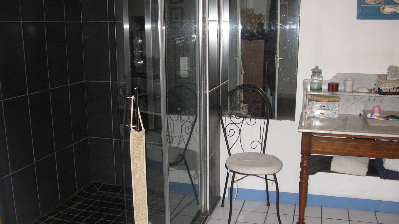 Photo of Bathroom in Mache