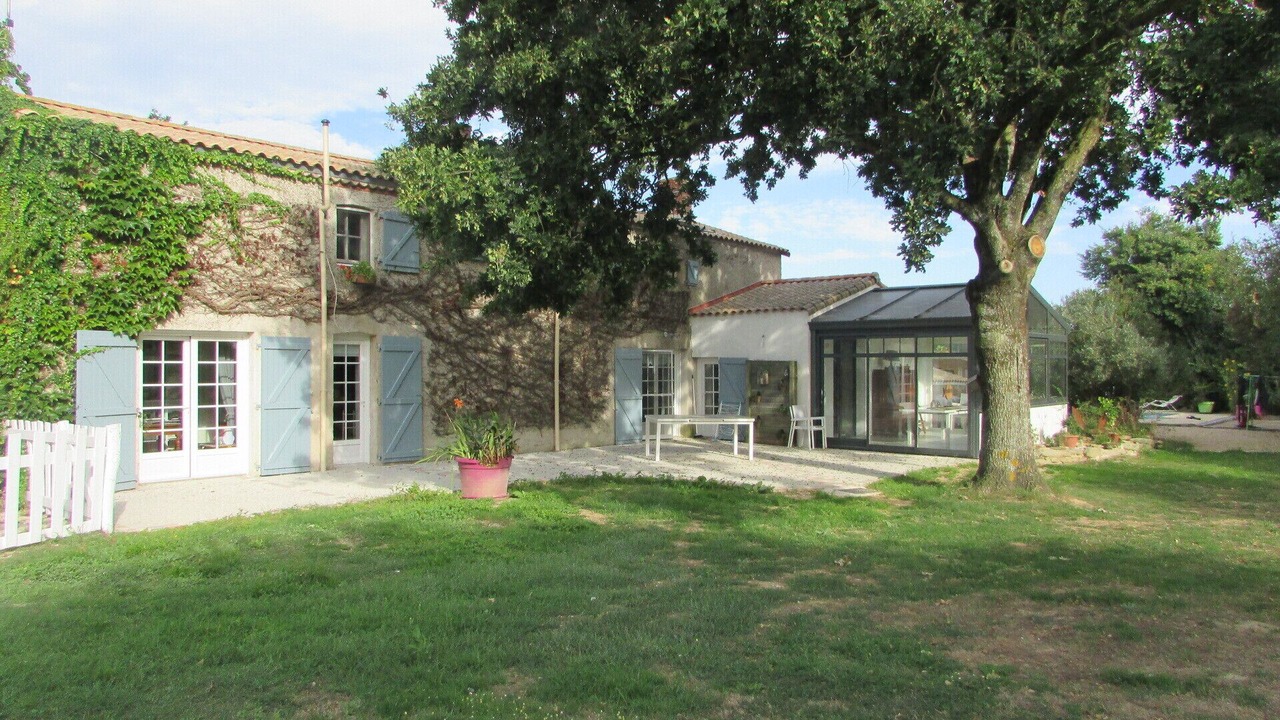Photo of Outdoor in Mache