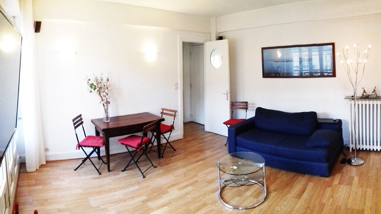 Photo of Livingroom in 17th Arrondissement