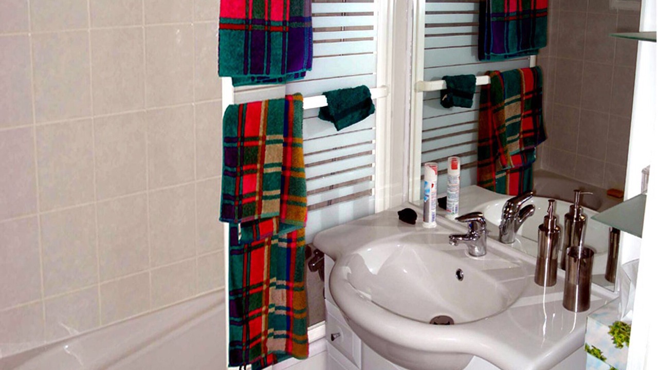 Photo of Bathroom in 17th Arrondissement