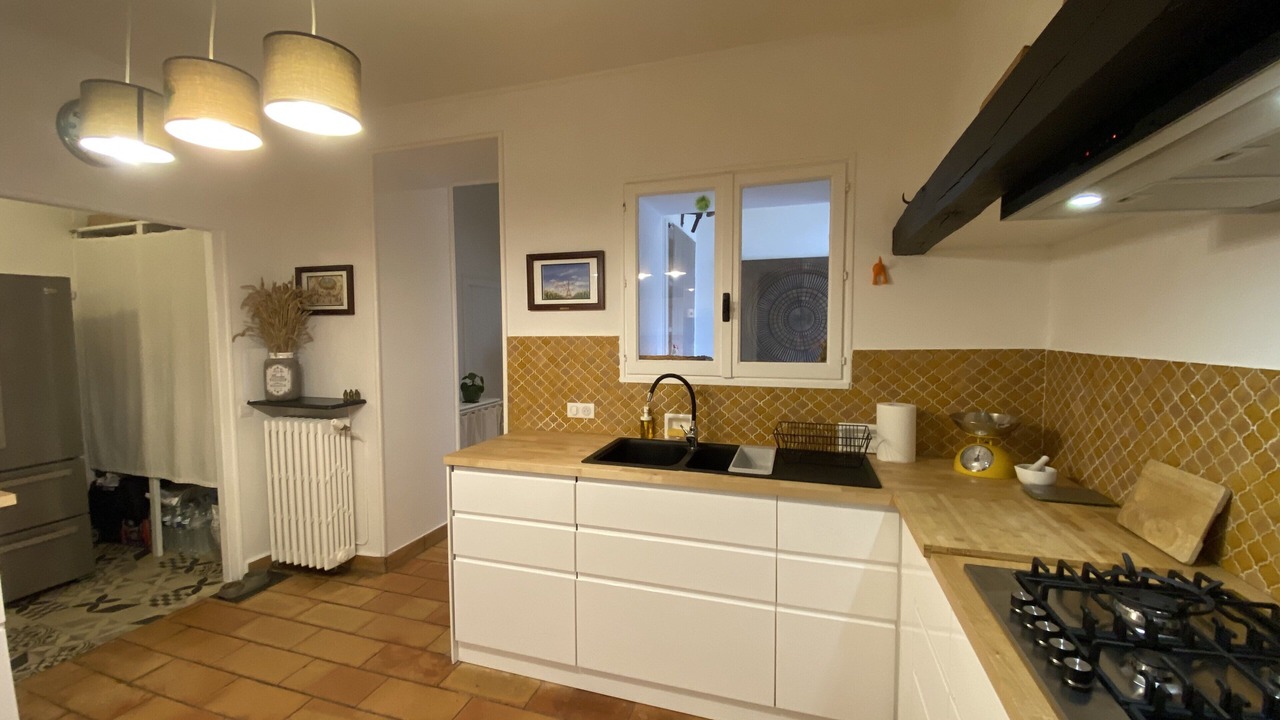 Photo of Kitchen in Champagne-les-Marais