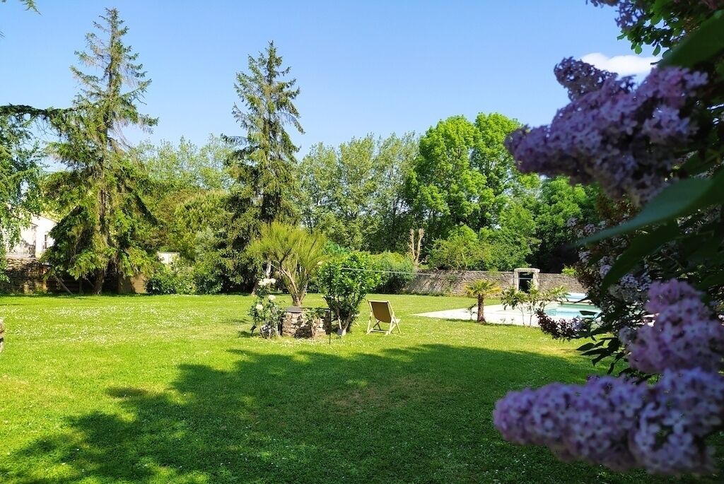 Photo of Outdoor in Champagne-les-Marais