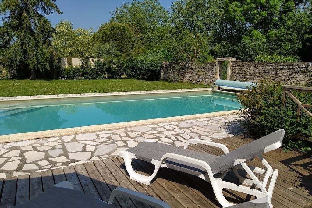 Photo of Outdoor in Champagne-les-Marais