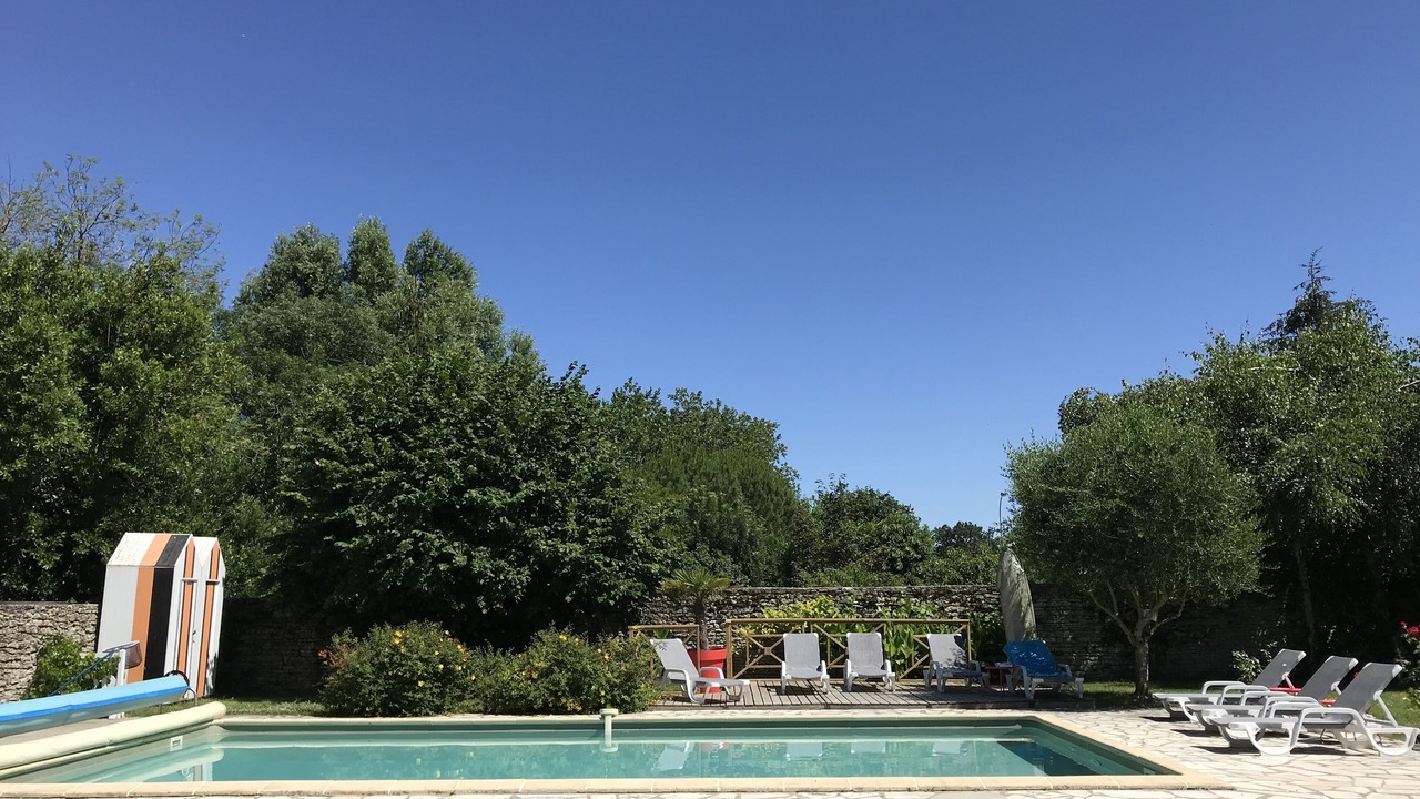 Photo of Outdoor in Champagne-les-Marais